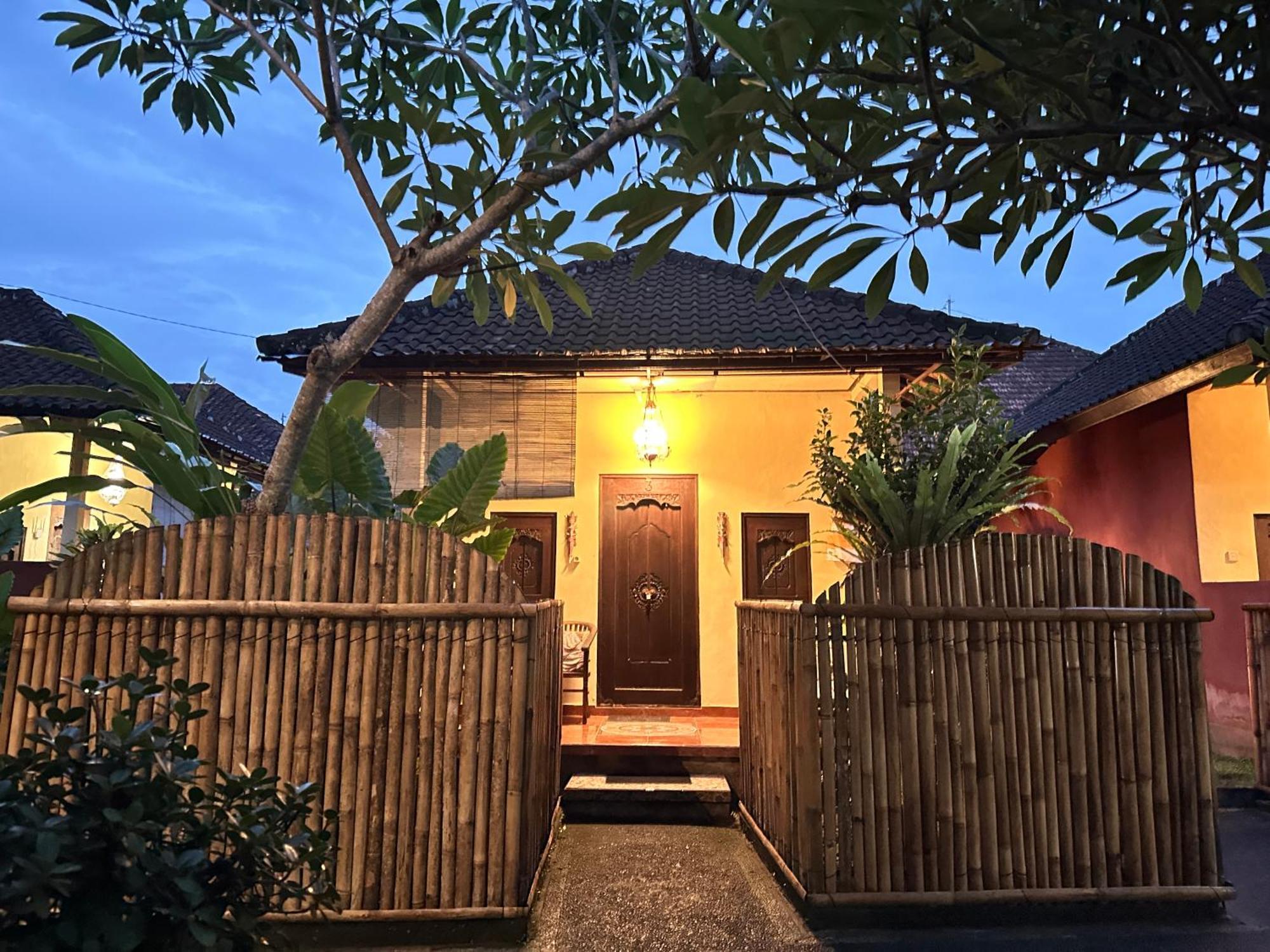 Ayye Bungalows Ubud Extérieur photo